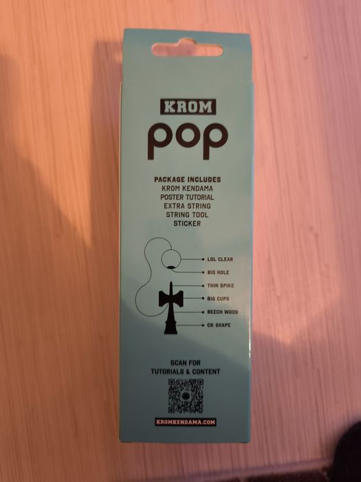 Kendama Krom Pop Light Blue