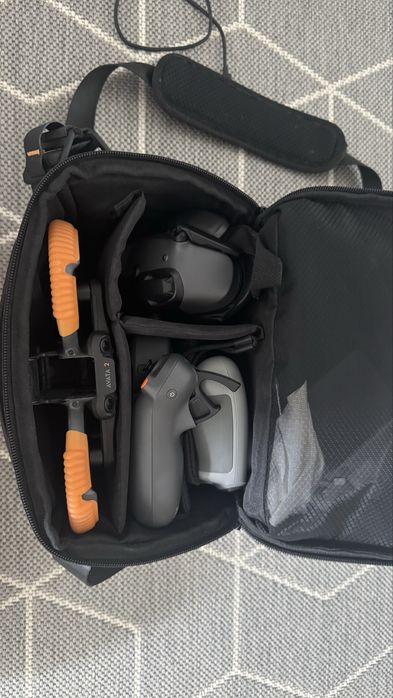 DJI Avata Fly More Combo | 3 Baterii | Goggles Integra | Motion 2 + FPV Remote 3 | Fără Crash-uri |
