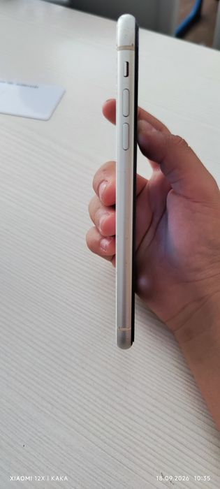 продам Iphone 11