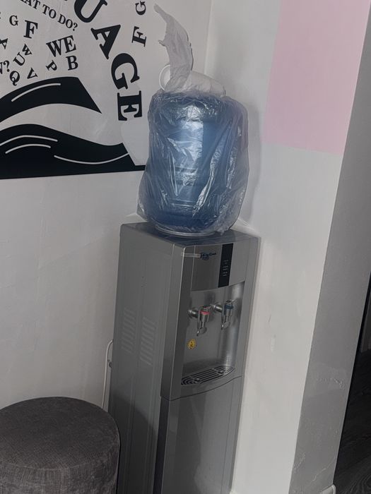 Куллер/диспансер для воды