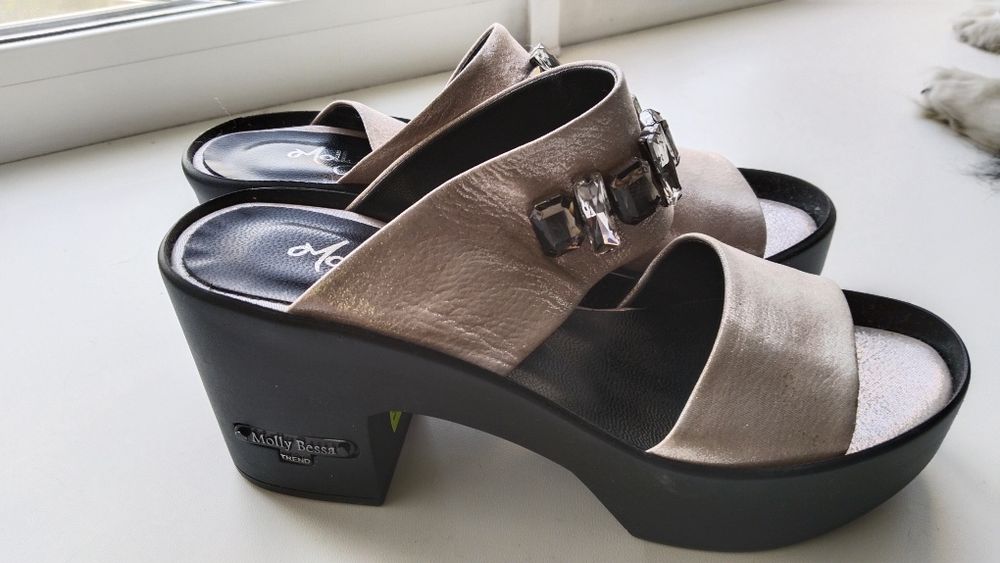 Продам летние босоножки