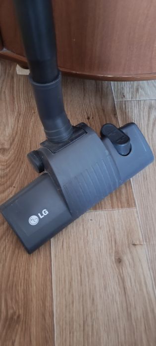 Продам пылесос LG