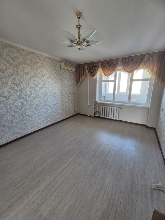 Продаётся 3 ком-ая квартира