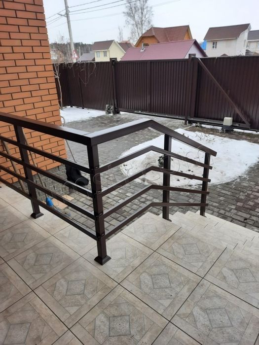 Навес, Козырёк. Решетки, Перила