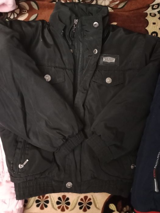 Детские камбинизоны по 100 тысяч каждый