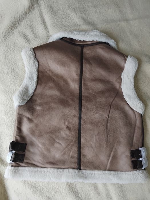 Уникално топъл елек с каракул