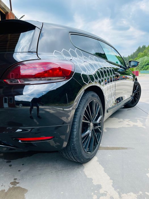 Vând Volkswagen Sirocco