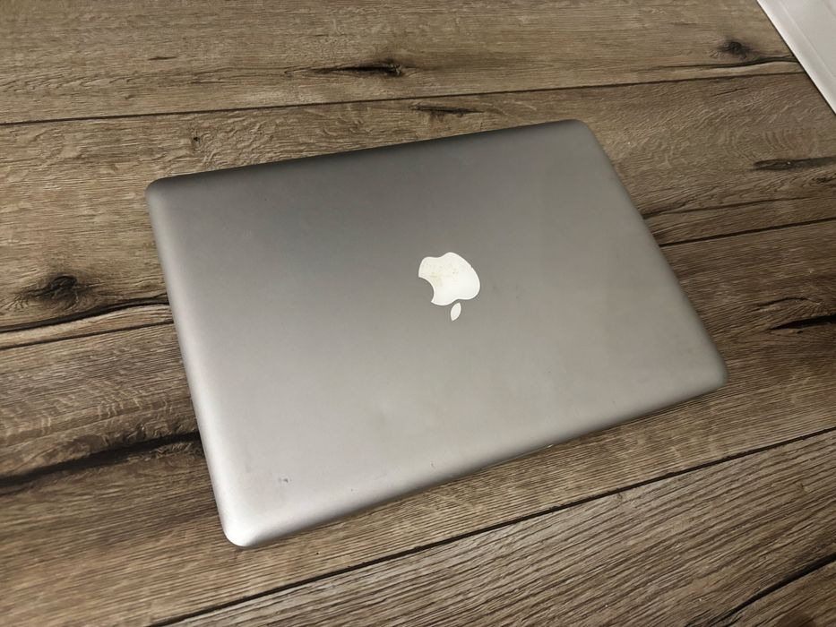 Продам macbook pro 13 model A1278 i7
