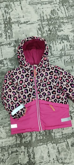 Geacă căptușită mărimea 98 nouă cu etichetă