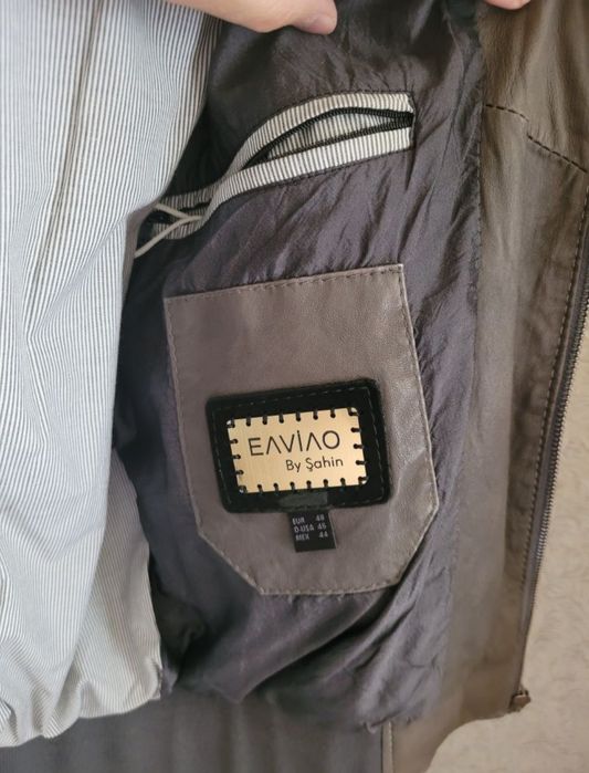 Куртка сатылады кожний