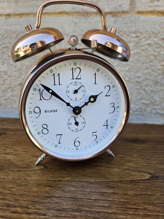 Часовник будилник