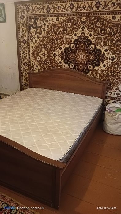 Кровать двуспальная