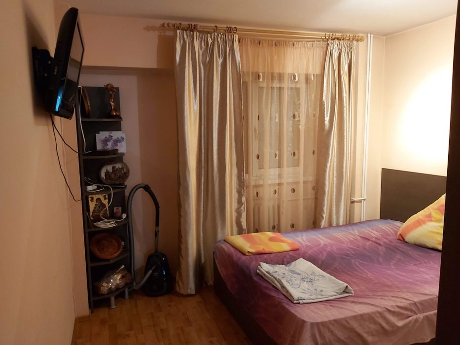 De închiriat apartament două camere Piața spitalului