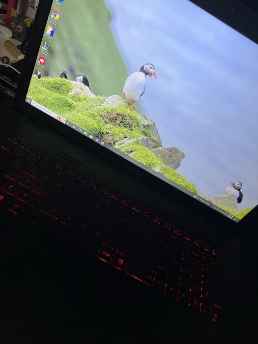 Vând 2 laptop-uri medium gaming