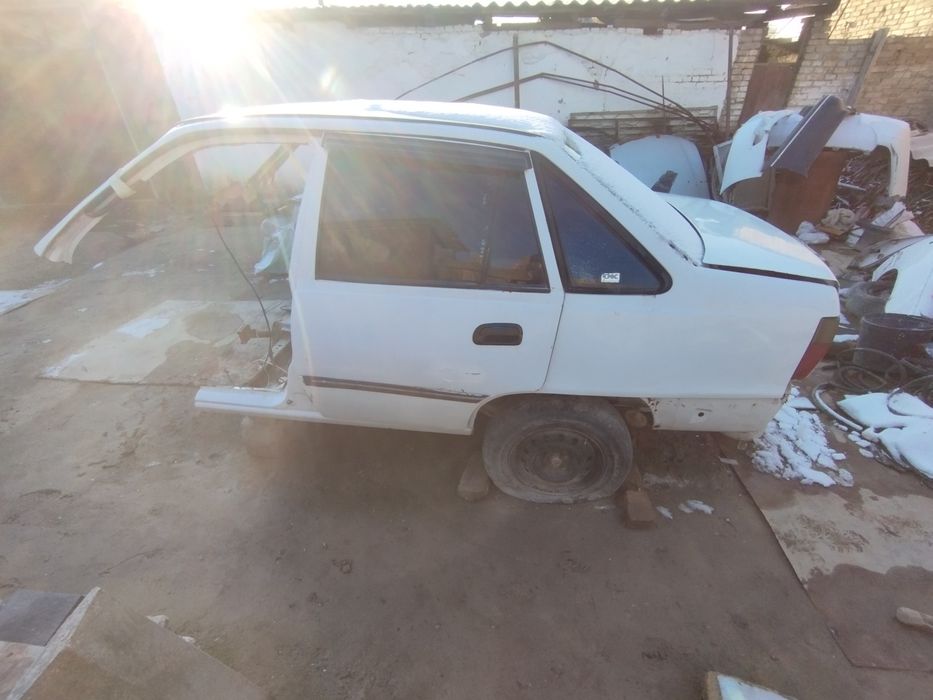 Nexia 1 zapchaslari bor