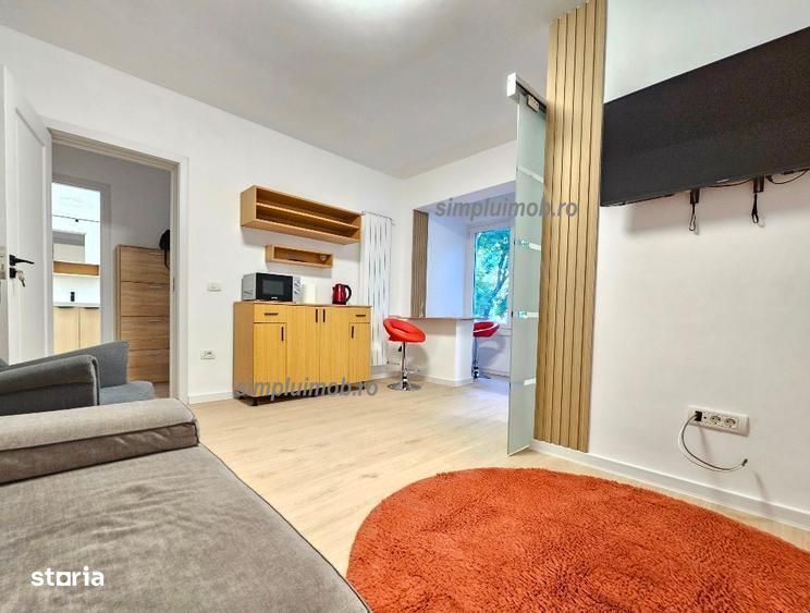 Decomandat 2 Camere Renovat Loc de Parcare Aparatorii Patriei