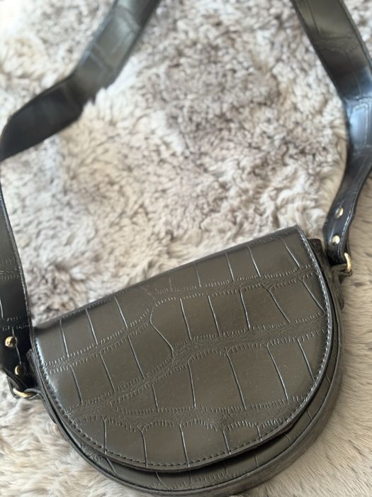 Дамски чанти до 15€