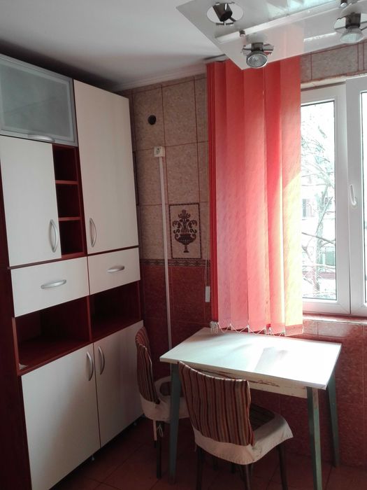 Direct Proprietar inchiriez Garsoniera spatioasa etaj 2 Izv Crisului, mobilata modern utilata 40mp
