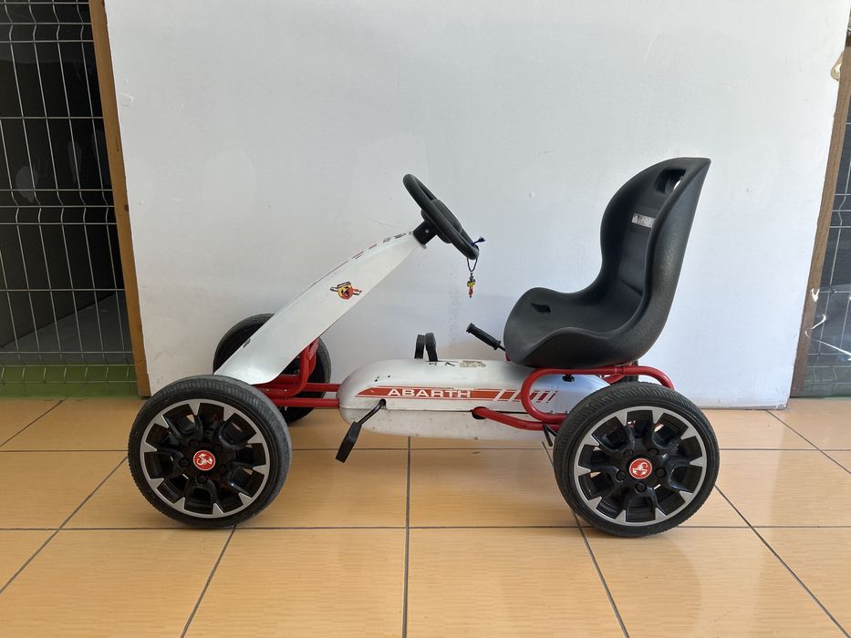Cart cu pedale folosit