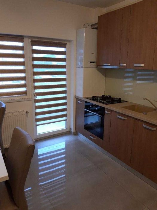 Inchiriez apartament 2 camere in Apahida zona Pietroasa