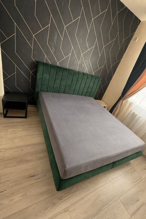 Pat matrimonial 160x190 cu lada depozitare+saltea inclusa+2 noptiere