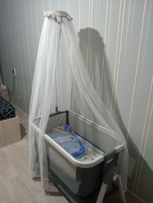 Кроватка                   .