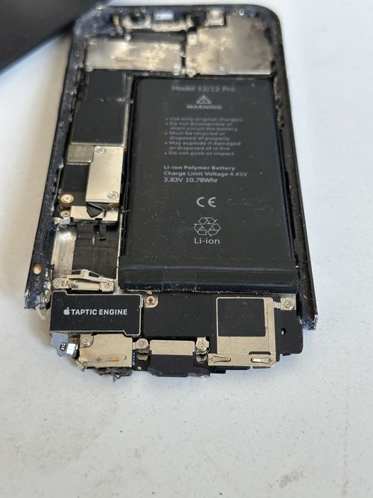 iPhone 12 pentru piese/recarosare