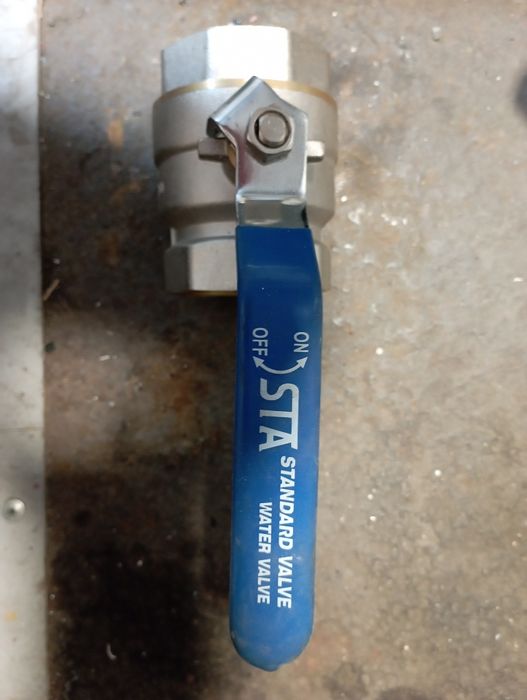 Продам кран шаровый.