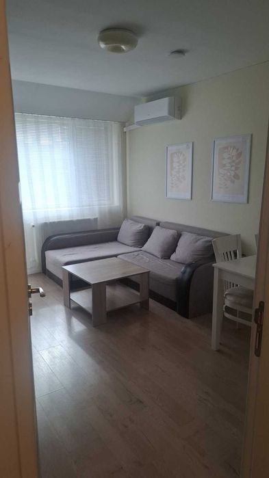 Дава се под наем Едностаен апартамент в София, Център - 40 кв.м за 438.6 € - Снимка #1