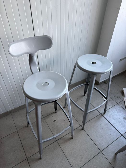 30 броя коктейлни столове