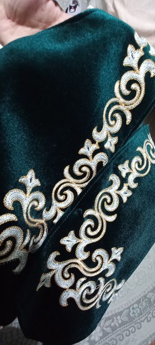 Продаётся жилетка для мальчиков