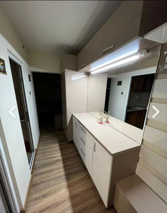 Închiriez apartament cu o camera