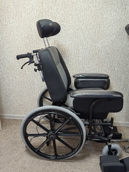 Коляска инвалидная