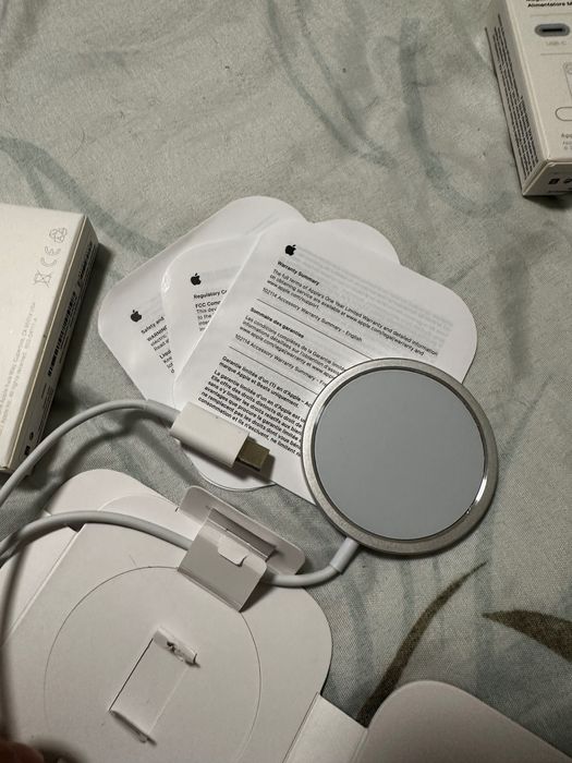 Iphone MagSafe Charger Безжично зарядно