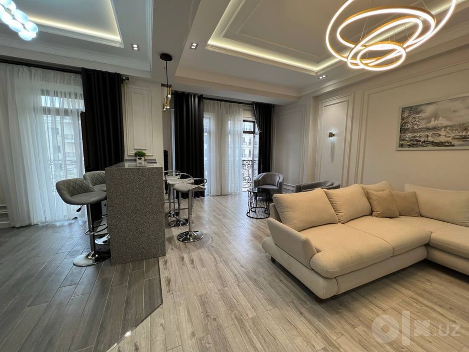Tashkent city  3/5/7.  Boulevard    1141
