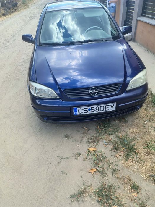 Vând Opel Astra G 
   Prețul este de 550 de euro fix