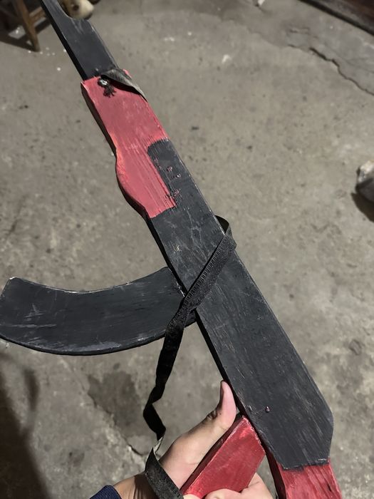 Ак 47 макет из дерево