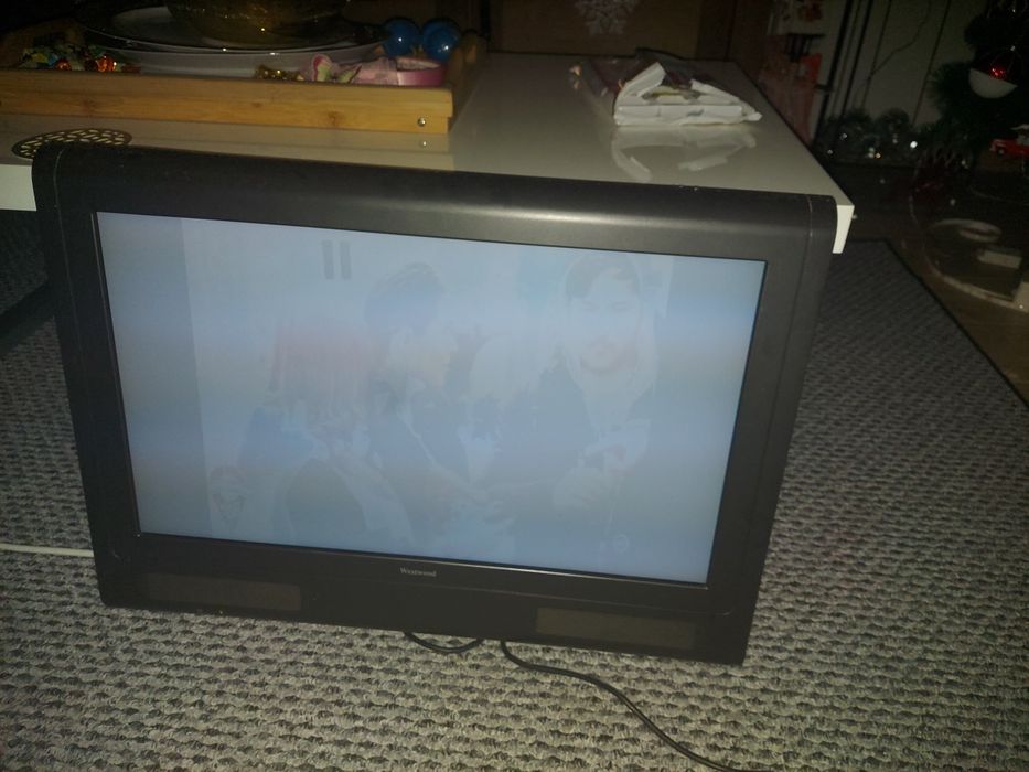 Tv Westwood,56 cm ,pentru piese ,alimentator 24 v ,telecomanda