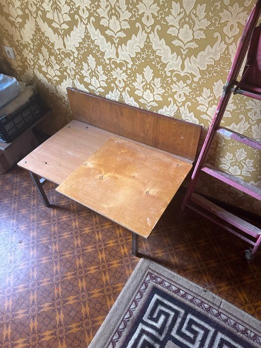 Отдам даром советсую мебель