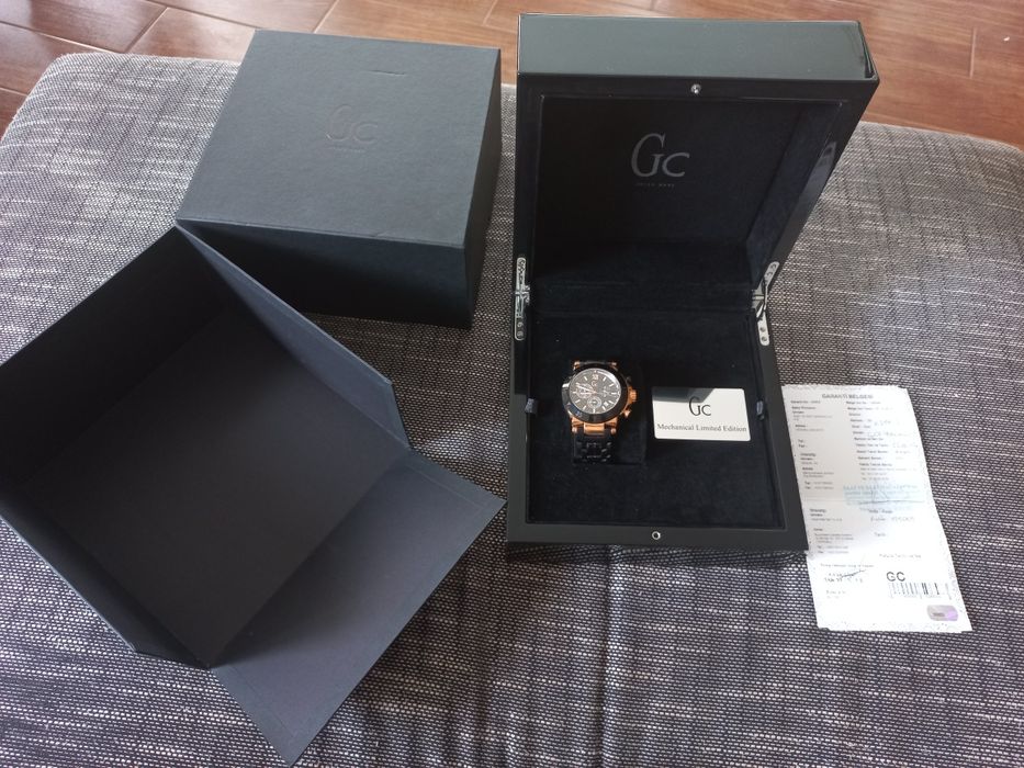 Часовник механичен Guess лимитирана серия GC нов