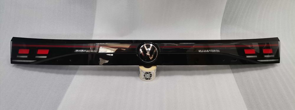 3J0945307 B C Нов Централен IQ Light Стоп VW Passat B9 Variant R Line