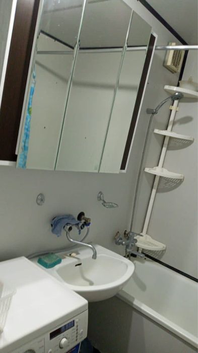 Продается 1 комнатная  5 мкр