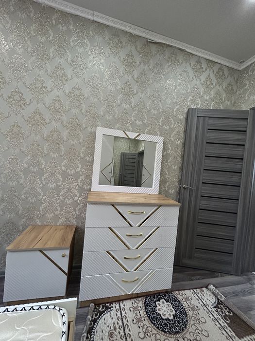 Продам спальный гарнитур