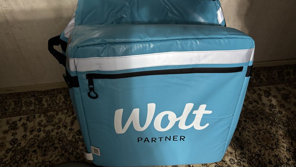 Продам термокороб сумку wolt