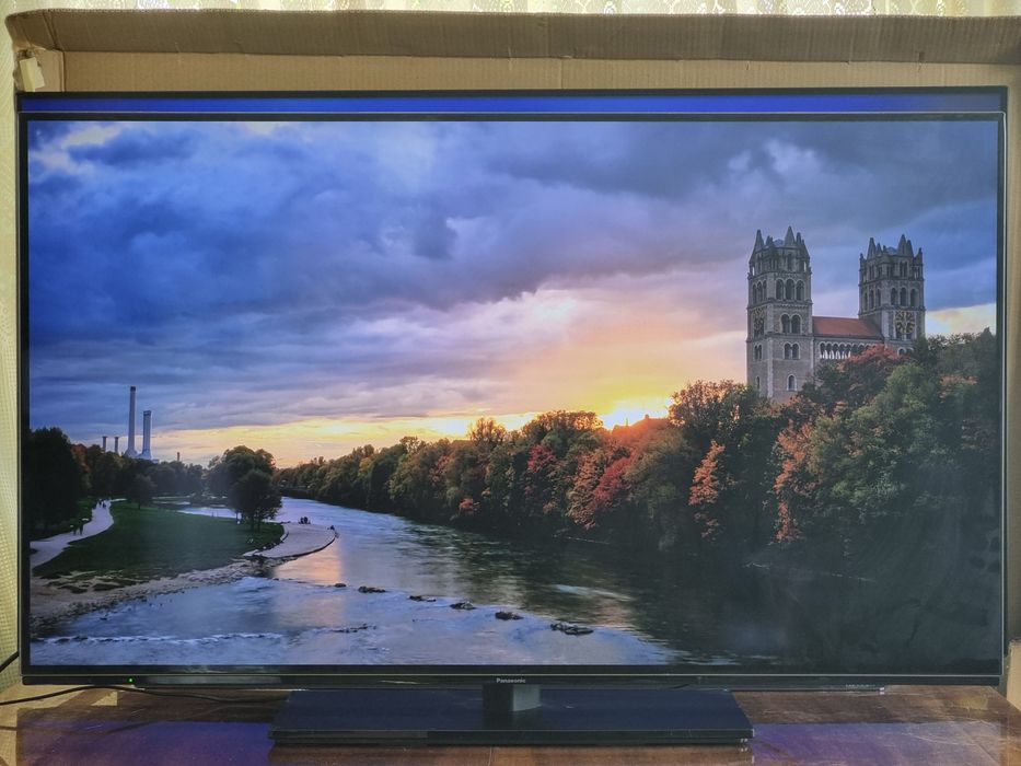 Smart / OLED Телевизор / Panasonic 48" - OLED / 4K / HDR10+ / 120Hz