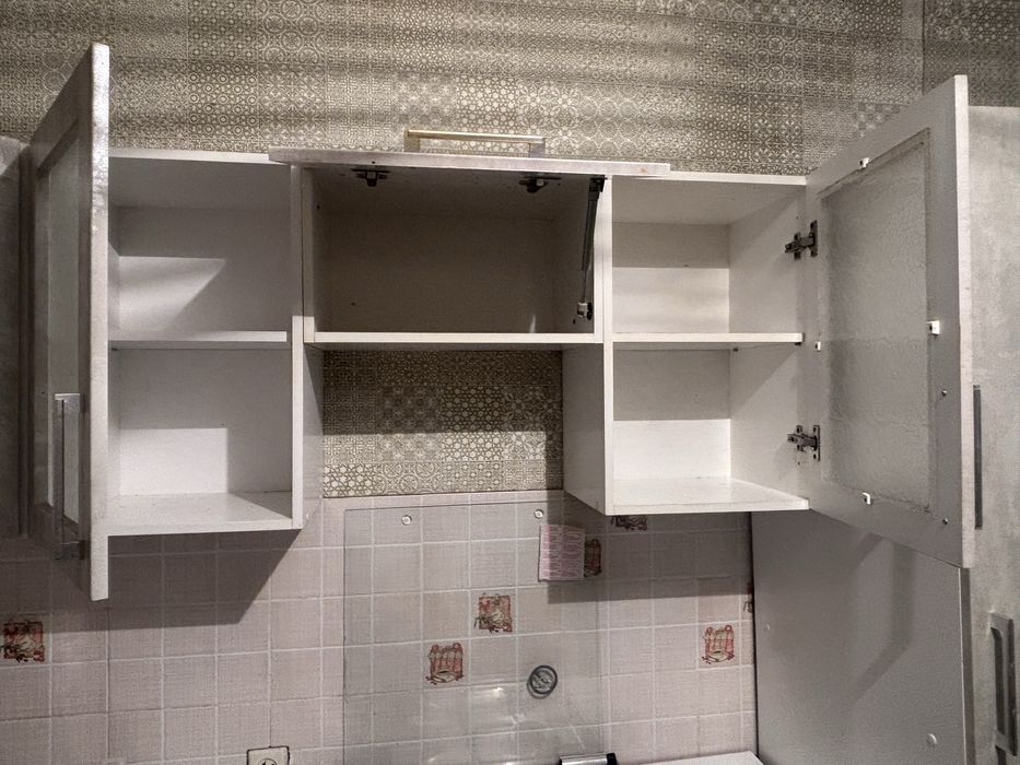 Продается кухонный гарнитур