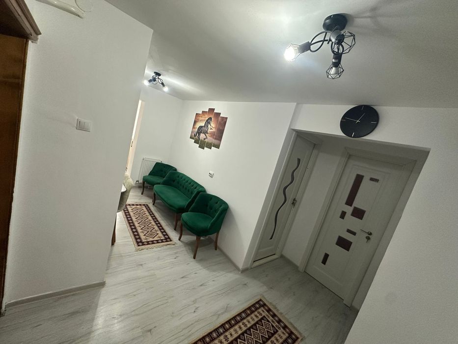 Apartament 2 camere de vanzare,et 1 Prel Tunari