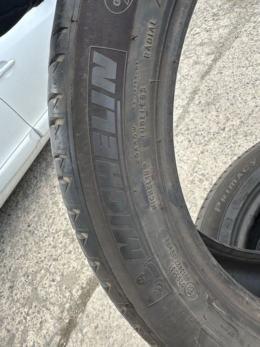 225/50/18-Michelin