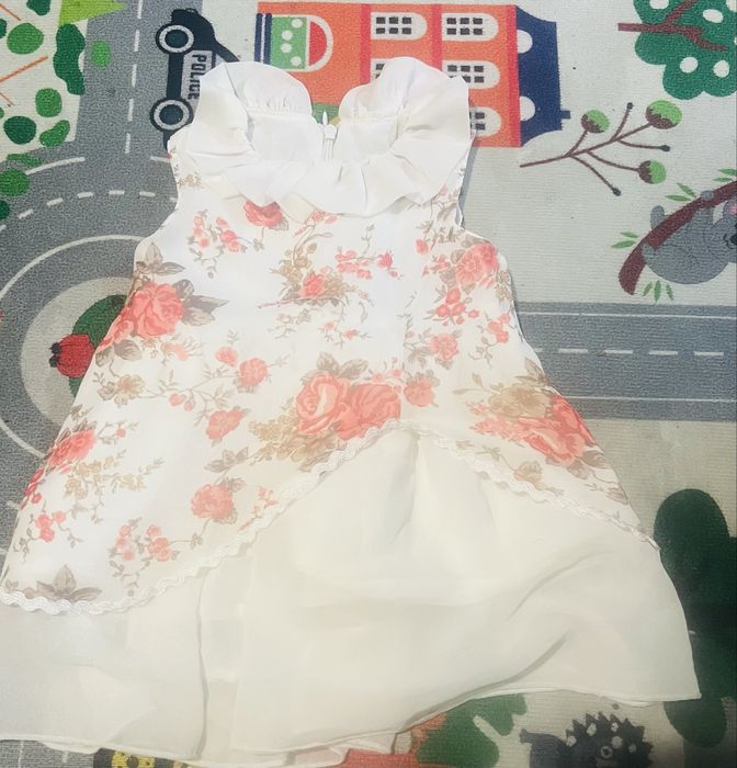 Детски дрешки и детско перде