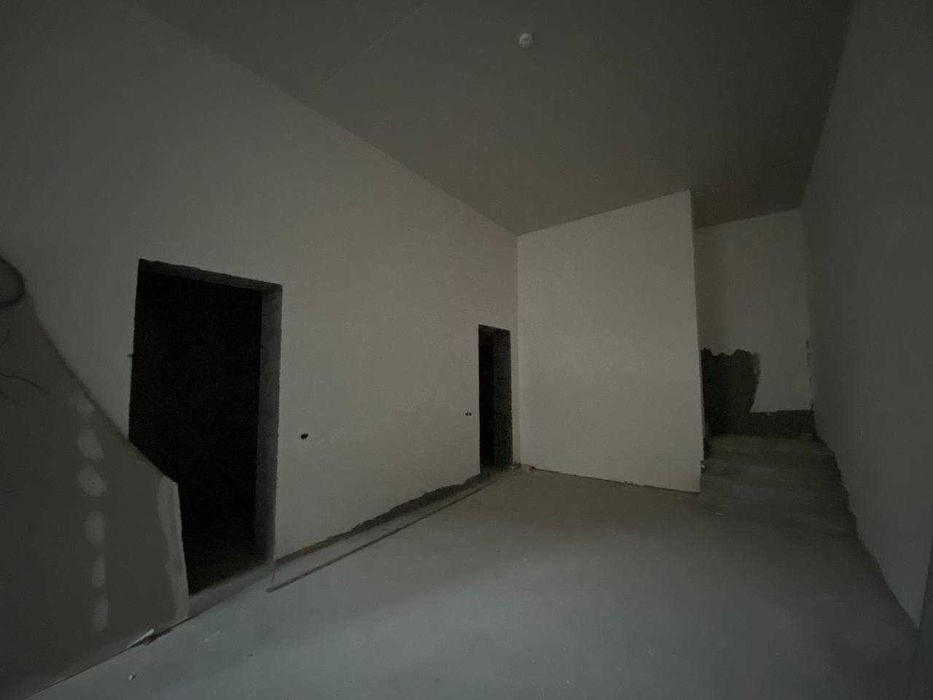 Помещение 2-уровня м.Буюк Ипак Йули ЖК Caravan Avenue 120 м² коробка